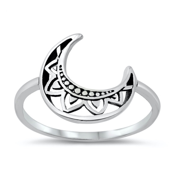 925 Sterling Silver Crescent Moon Ring in Sizes 5-10 - Picture 1 of 13
